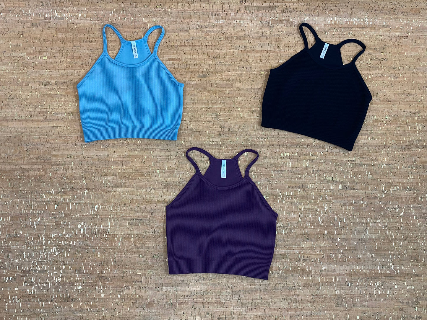 RIBBED SEAMLESS CROPPED CAMI TOP- Eggplant